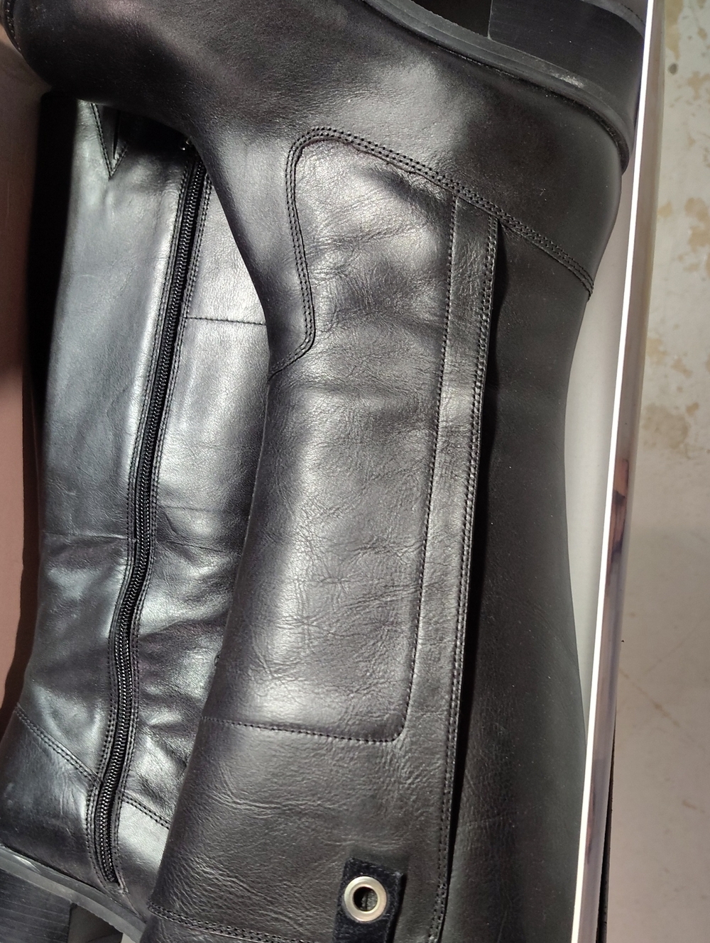 White Mountain Black Leather Mid-Calf Heeled Boots